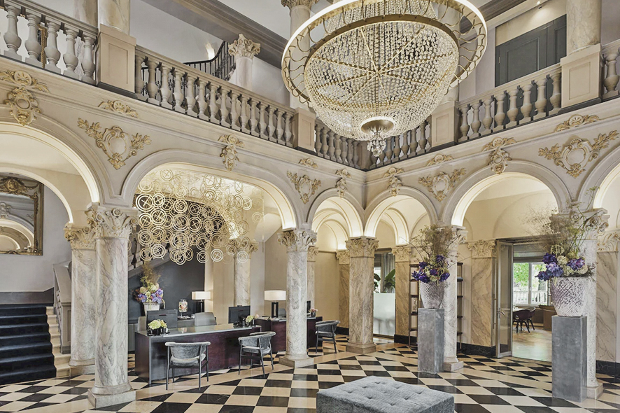 The Ritz Carlton Hotel de la Paix